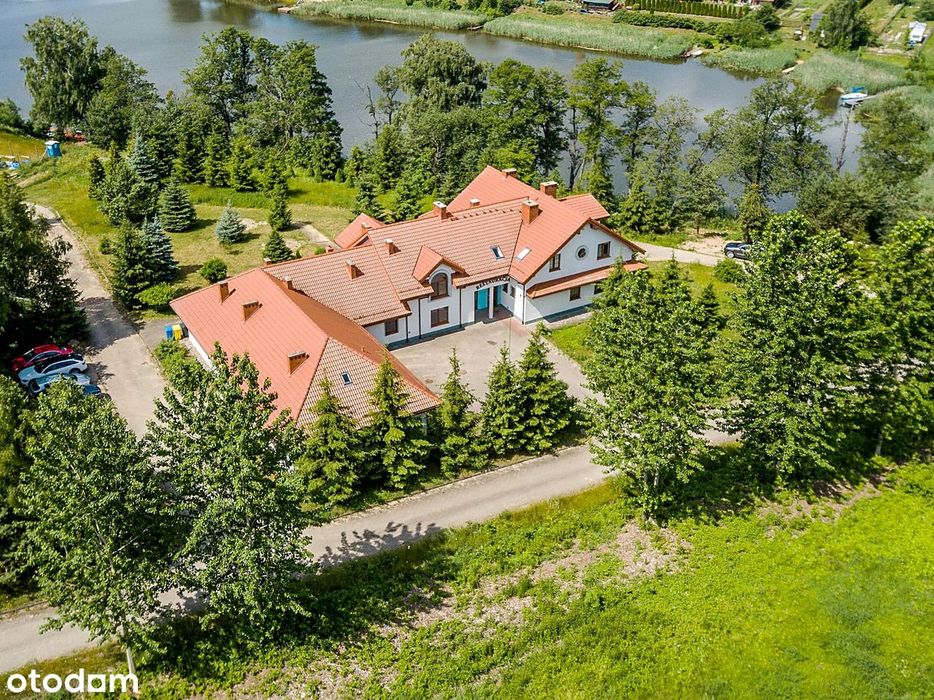 Działka inwestycyjna 0,81 ha, 100 m linii brzegowej + obiekt 572 m²