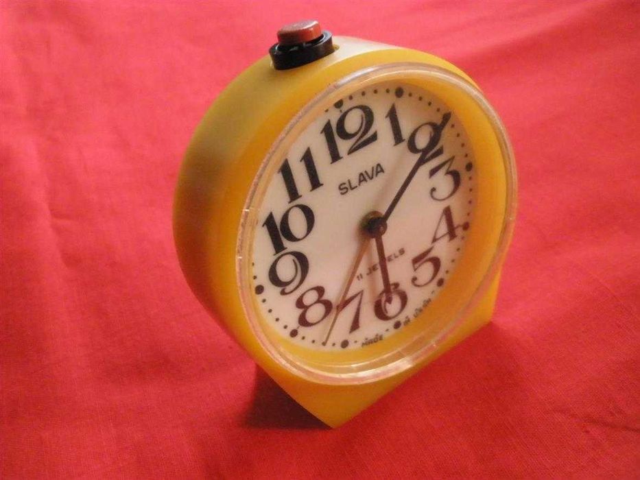 SLAVA часы-будильник СССР