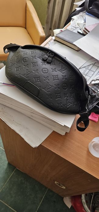 Продам сумку ,бананку луи витон кожа