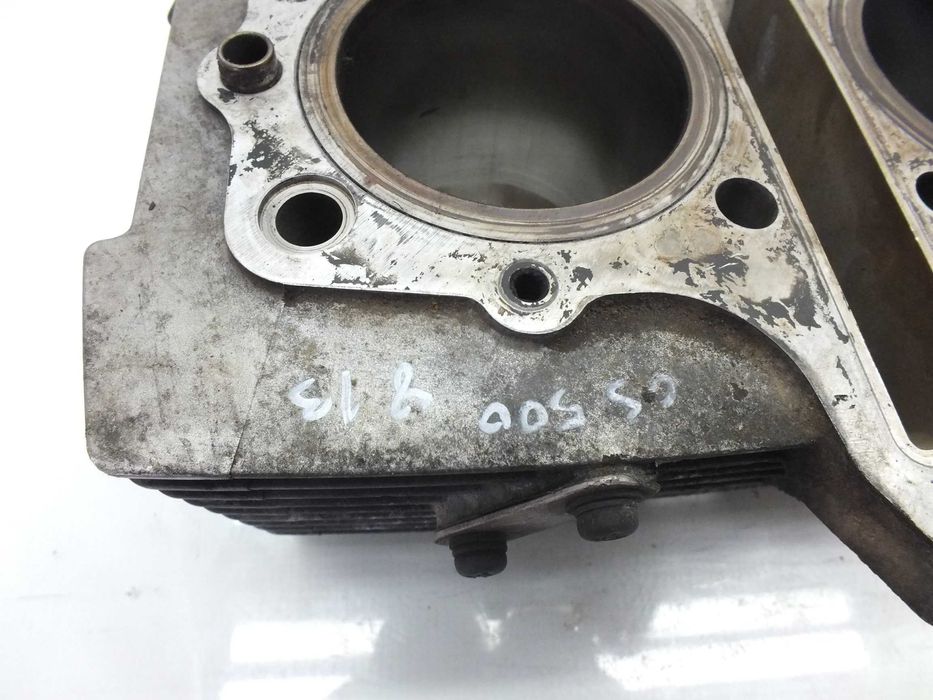 Suzuki GS 500 01- cylinder tłoki