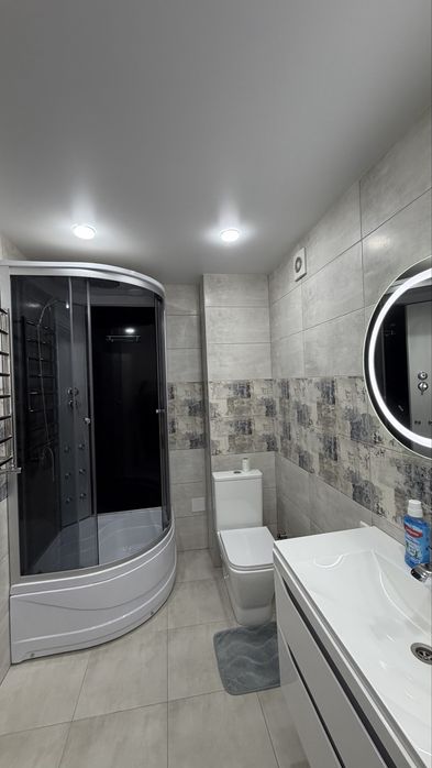 Сдам шикарную двухкомнатную квартиру в Новострое Капитан !!!