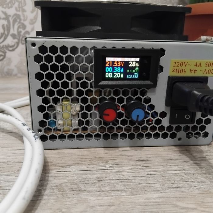 Зарядка для акамуляторів