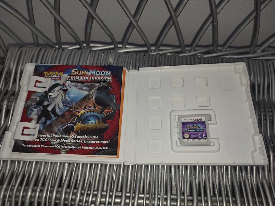 Nintendo 3DS XL + Jogo Pokémon UltraMoon