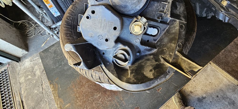 Optica esquerda FIAT PUNTO EVO .