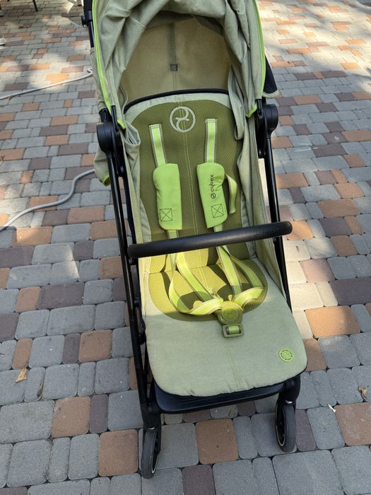 Прогулянкова коляска Cybex Beezy