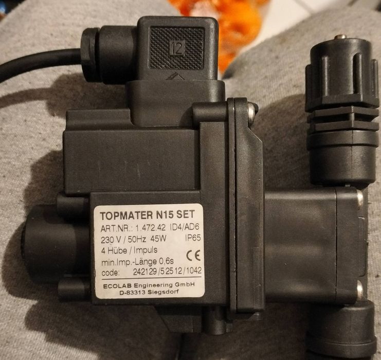 Продам дозатор моющего Topmater n 15 Set.