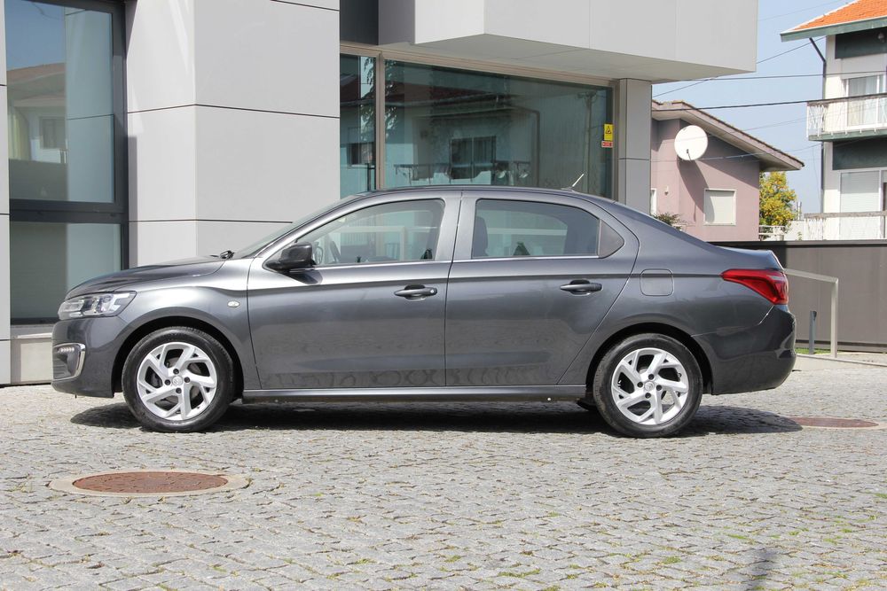 Citroën C-Elysée 1.2 PureTech Shine - Desde 83€/mês