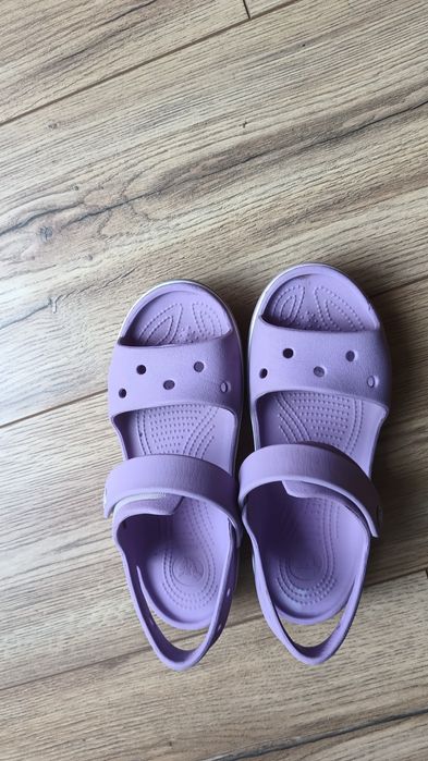 Sandały Crocs J3