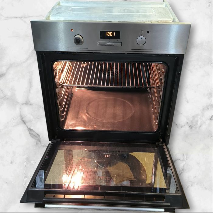 Духовка Electrolux