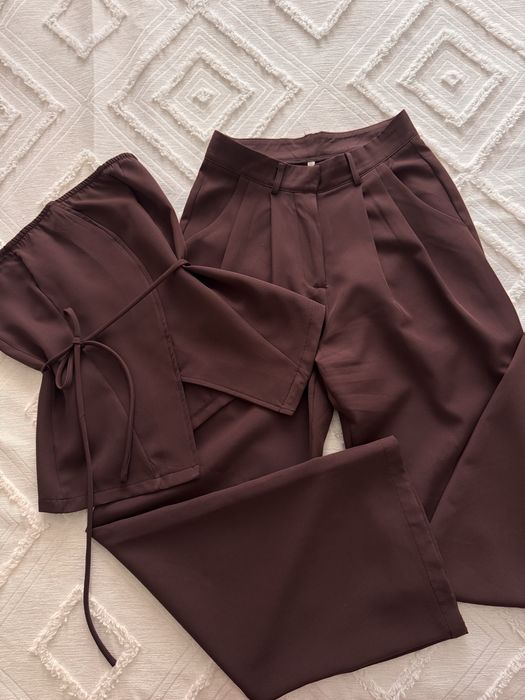 Брючний трендовий костюм