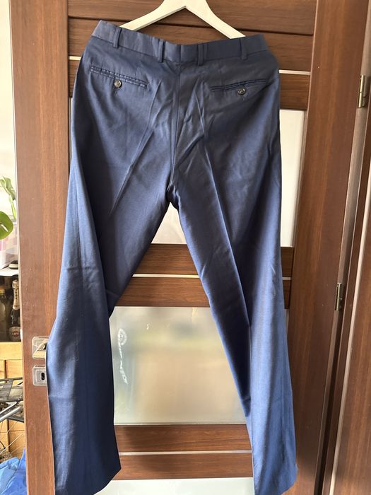 Garnitur granatowy BYTOM 188/104/92 100% wełna