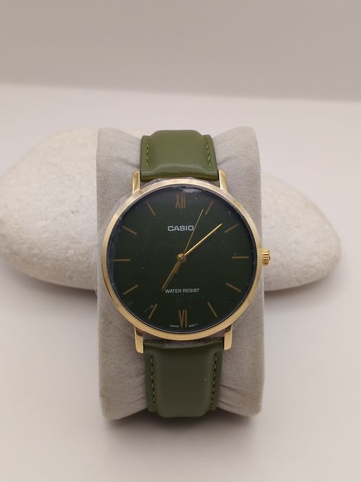 Zegarek Damski Casio Nowy