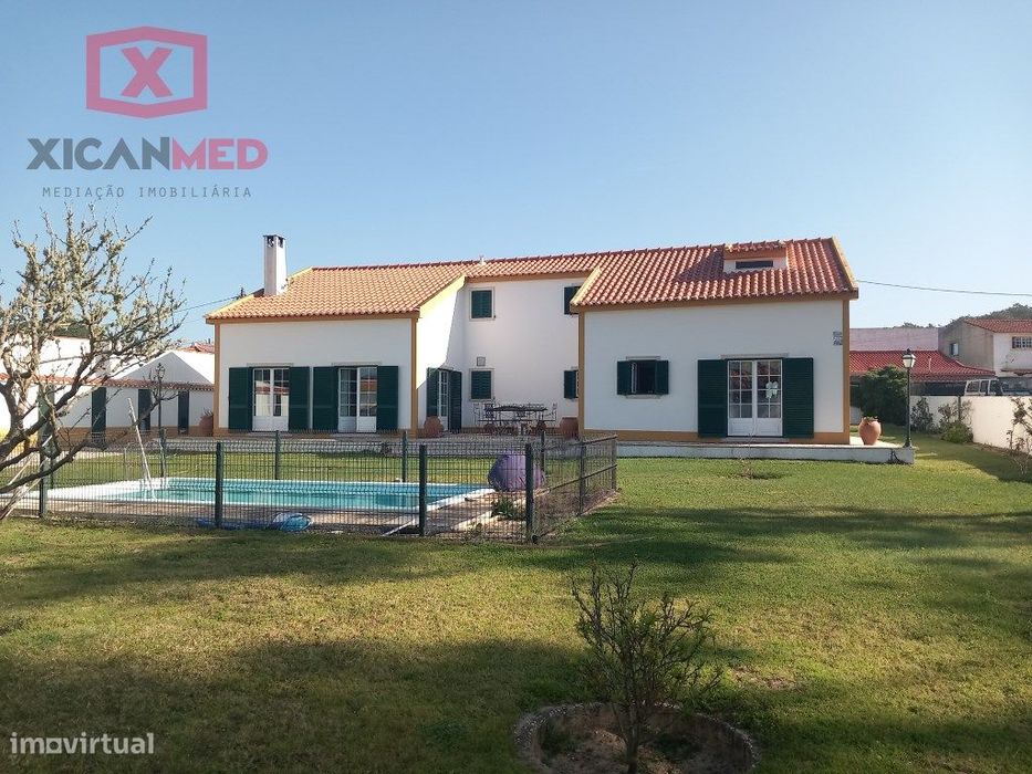 Moradia T4
Moradia Exclusiva com Piscina e Jardim a 15min a pé da ...