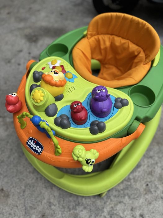 Продам ходунки Chicco