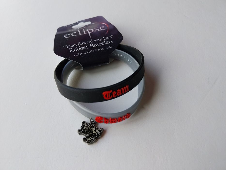 Twilight Crepúsculo Eclipse bracelete Team Edward com lobo - NECA NOVO