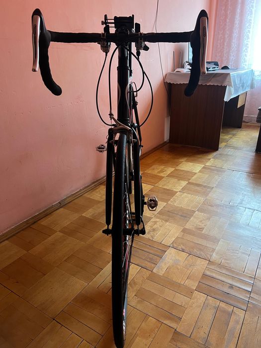 Велосипед шосейний KS Cycling