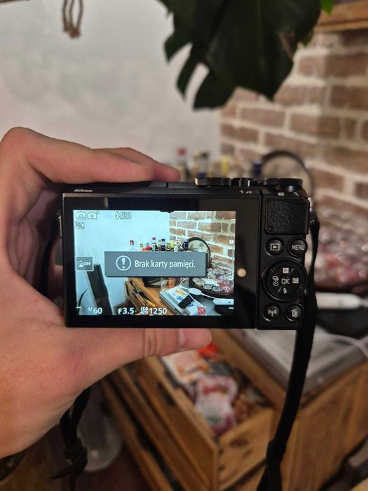 Nikon 1 J5 + 10–30mm | pudełko + torba + bateria + ładowarka | 250 zdjęć | stan idealny