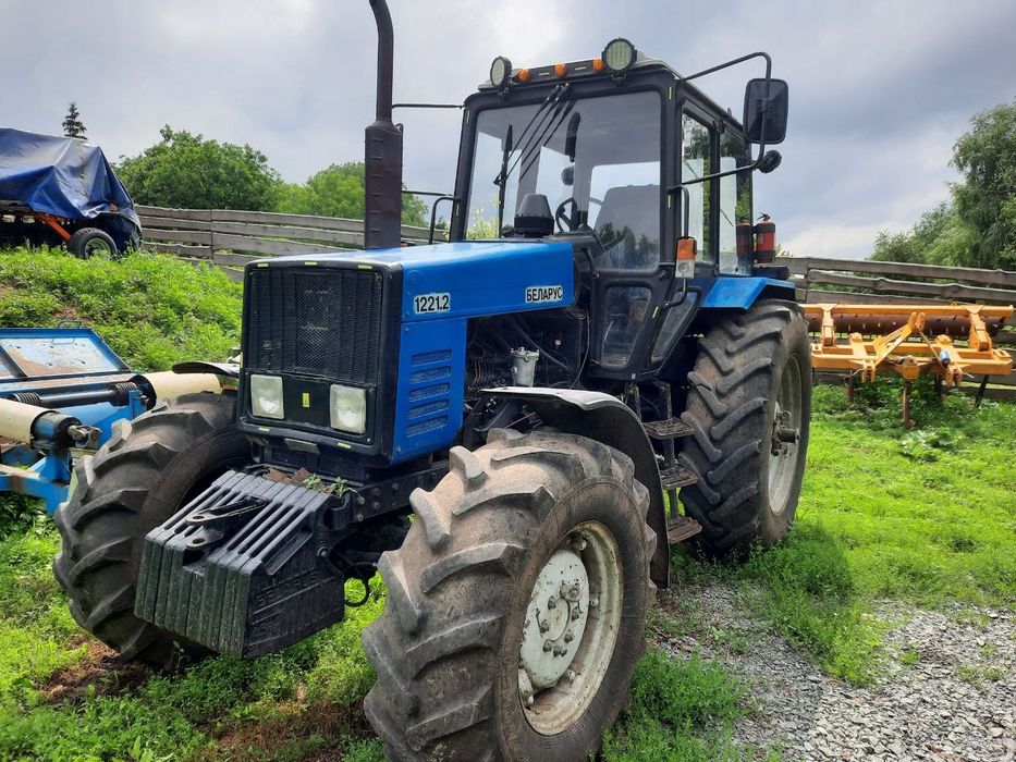 Продається трактор