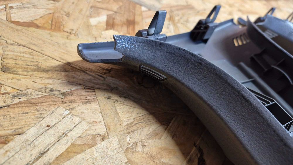 AUDI A4 B5 (8D)- Pilares B Facelift 1999 até 2001 C/ Airbag - Cinza