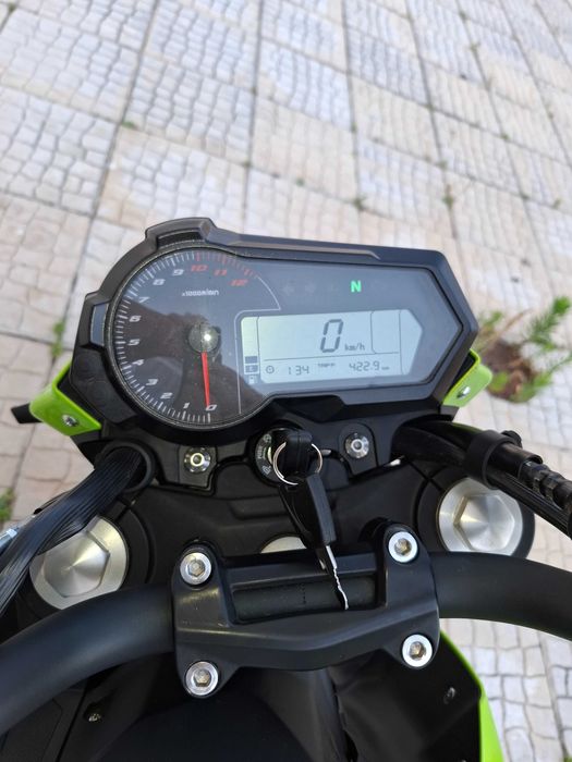 Beneli  TNT 125 de 2025 com 500 km