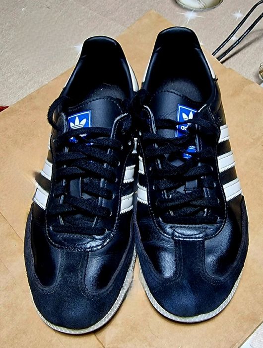 Ténis adidas n37 1/4 bastante comodo