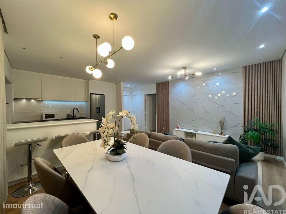 Apartamento T2 em Ramalde de 71 m2