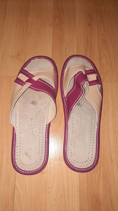 Pantofle skorzane
