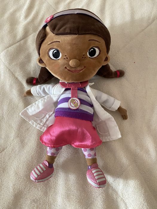 М'яка іграшка лялька Disney Доктор