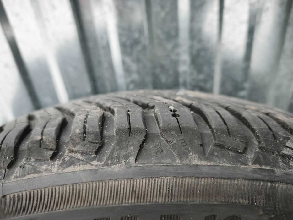 Sprzedam opony Michelin wielosezonowe z roku 2024