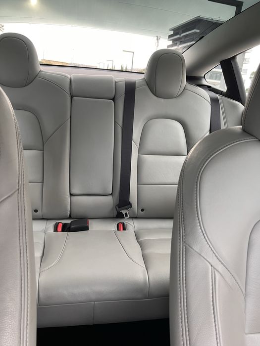 Tesla Model 3 standard range plus