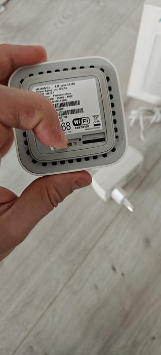 Wi-Fi роутер 3G 4G LTE модем Huawei E5180s-22