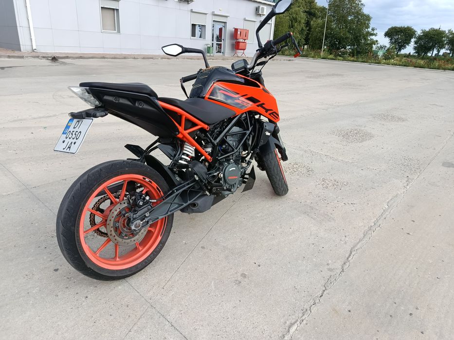КТМ 200 DUKE ціна не сезонна,продаж срочний ,весною 3300 без торгу.