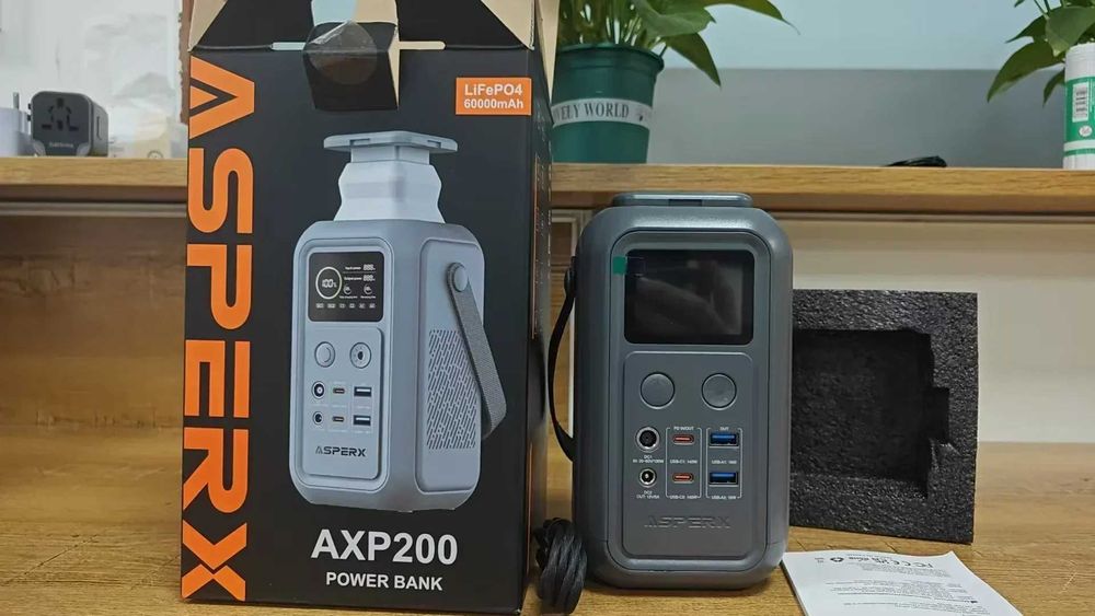 Потужний павербанк ASPERX AXP200 LiFePO4 60000mAh 200W