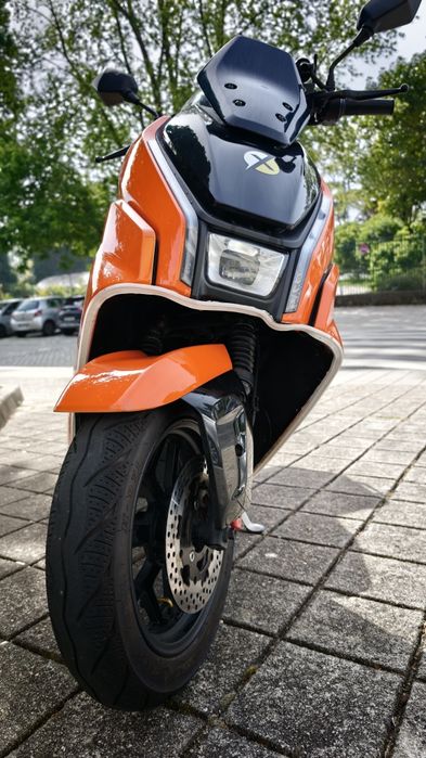 Vende esta mota elétrica