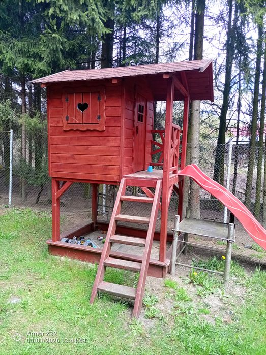 Ogrodowy domek dla dzieci