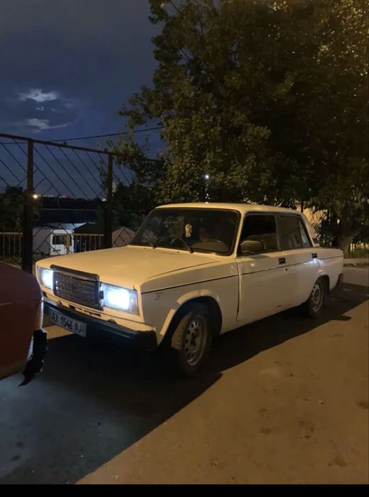 ПРОДАМ ВАЗ 2107 пацанская ровная машина