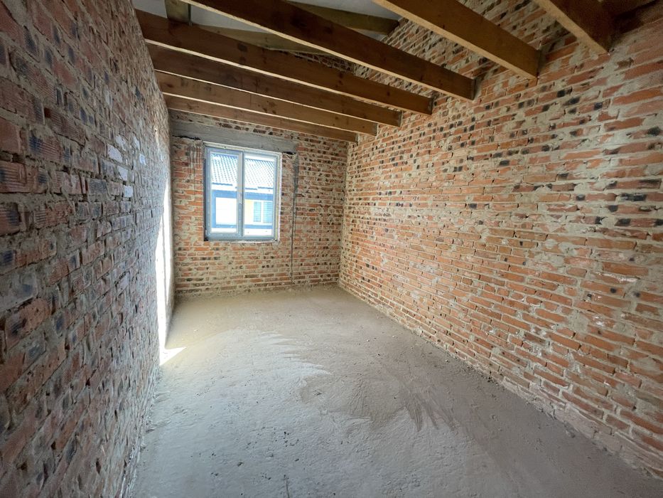 Котедж 117 кв.м з власною ділянкою