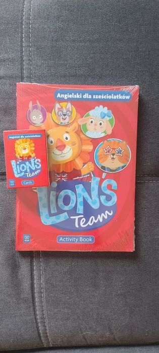 Lion's Team activity book + card - angielski dla sześciolatków