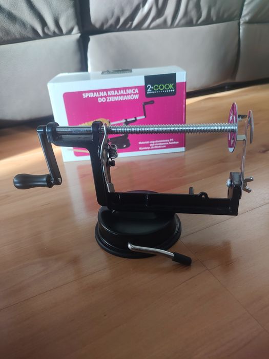 Spiralna krajalnica do ziemniaków