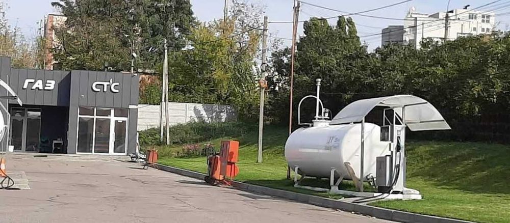 50сот на фасаді на Київській