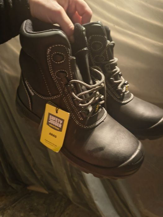 Sprzedam buty robocze