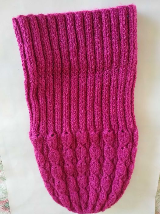 Czapka z mankietem ciemny róż