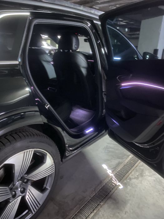 Audi e-rron, 55, 2019