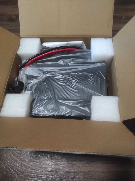 ДБЖ LogicPower LPM-PSW-1500VA 12V(1050Вт) Black з правильною синусоїдою