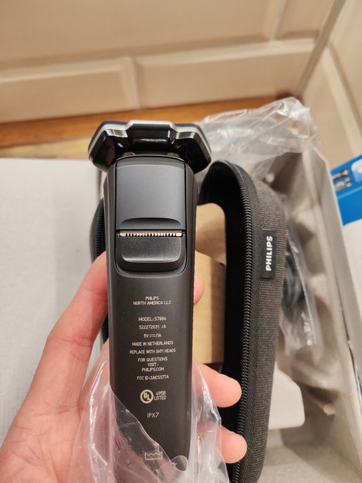 Электробритва PHILIPS Norelco Shaver 7000 Series,  S7886/84 Нідерла