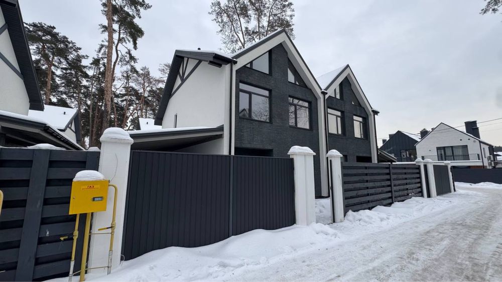 Дуплекс в лісовій Бучі