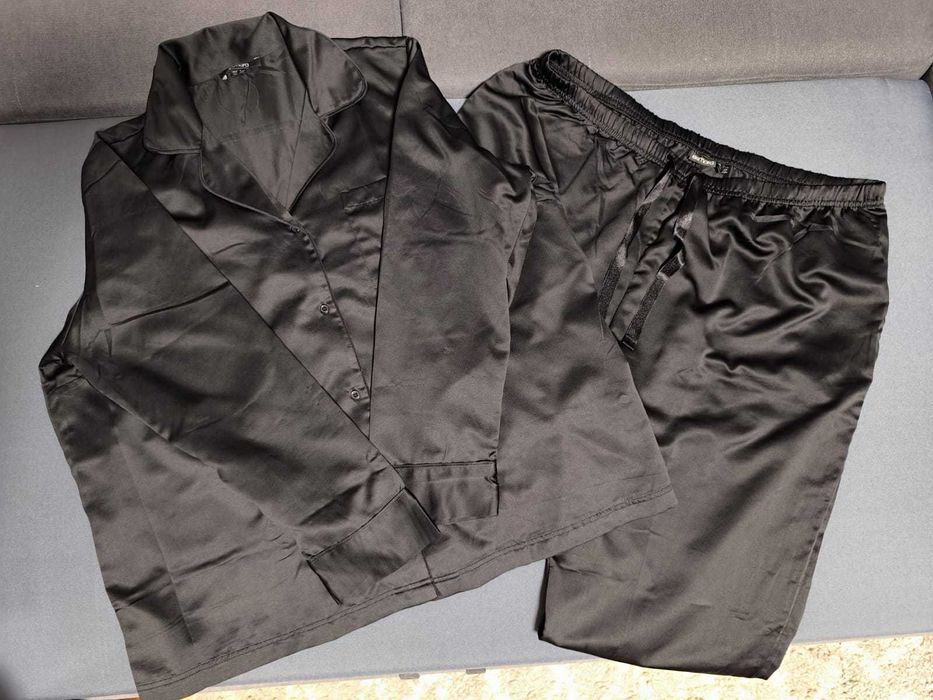 Жіноча чорна сатинова піжама Esmara, розмір XL-XXL, нова