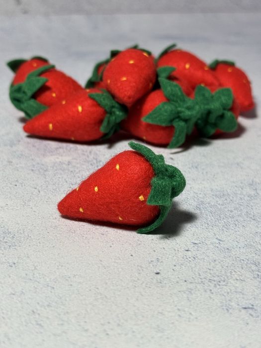 Каптопля з фетру,яблуко з фетру,овочі з фетру,груша з фетру