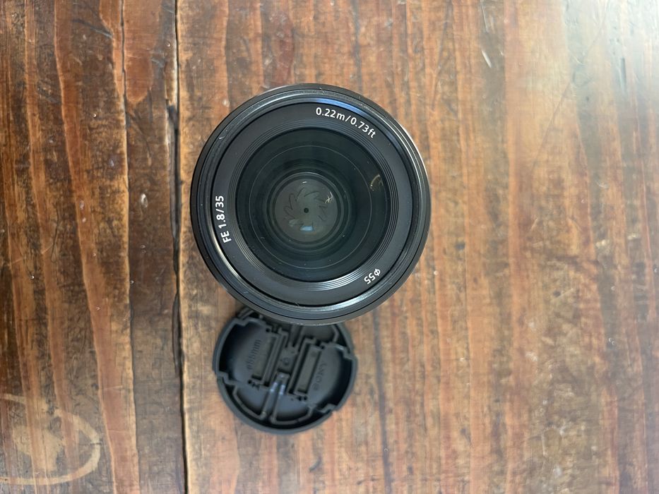 Sony FE 35mm f/1.8