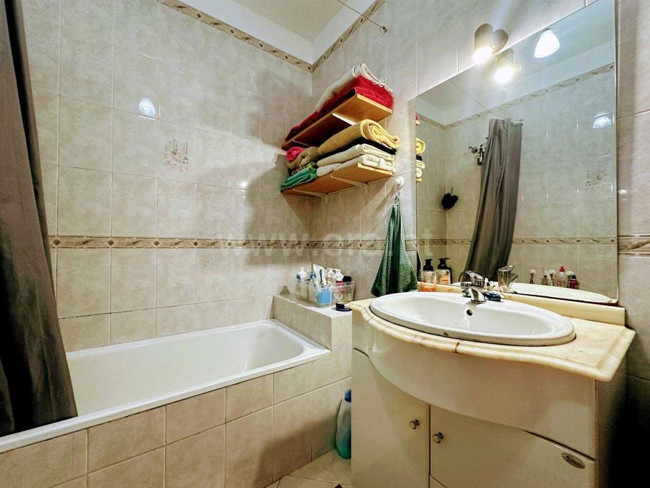 Vendo apartamento usado e renovado  | T2+1, em Loulé
